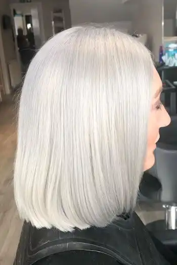 Gerader silberner Lob