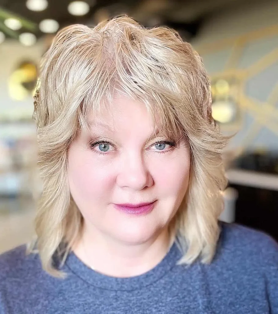 Kurzer Shag mit stufigem Pony ab 50