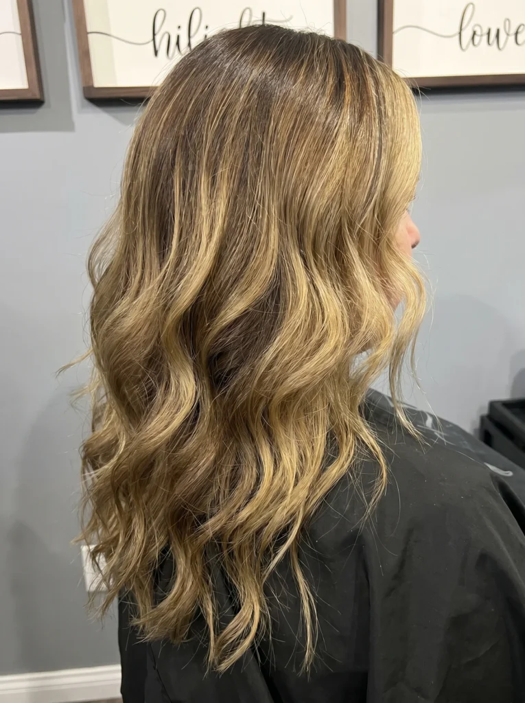 Lockere Beach-Waves für einen entspannten Look